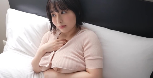 Akari 爆乳桃花源・桃果あかり 